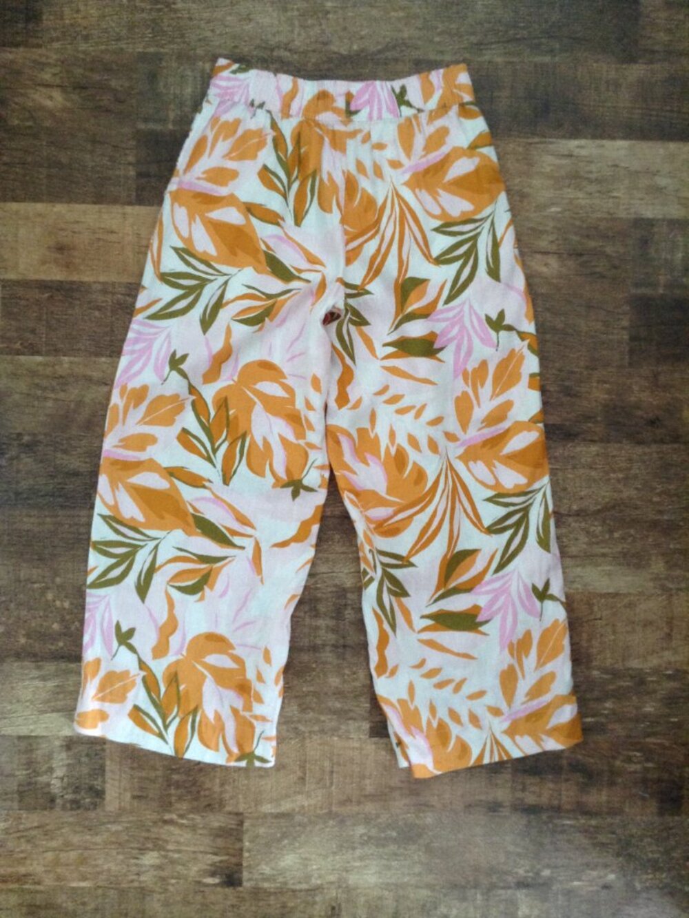 ⭐C & C CALIFORNIA 100% LINEN LOUNGE PANTS in Floral, size S - LIKE NEW⭐ - Picture 2 of 4